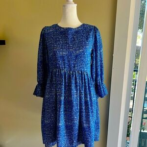 Blue and White dress, has lining.